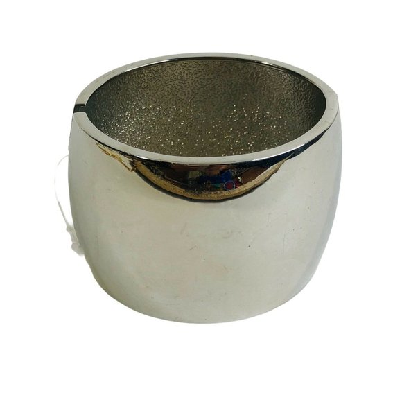 New Boutique Silvertone Polished Extra Wide Clamper Cuff Bracelet 80s Style - Picture 2 of 5